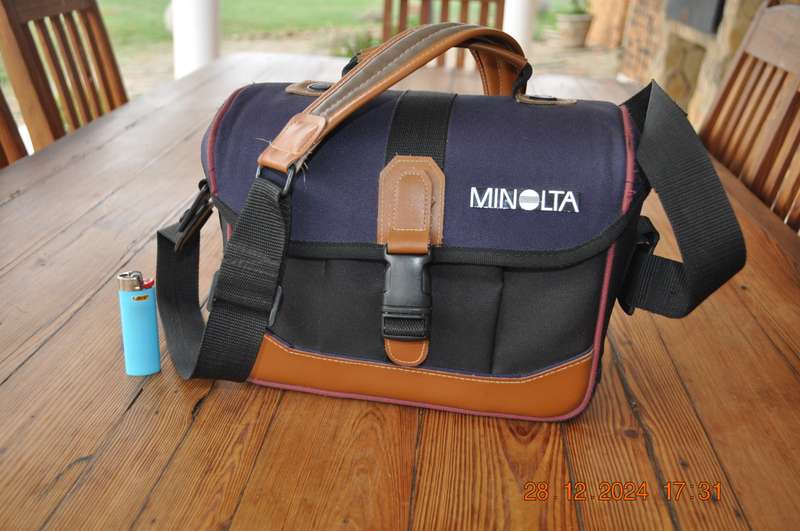 Minolta Shoulder Camera Carry Bag