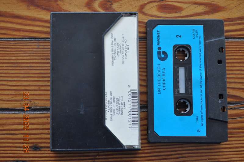 Chris Rea - On The Beach (Cassette)