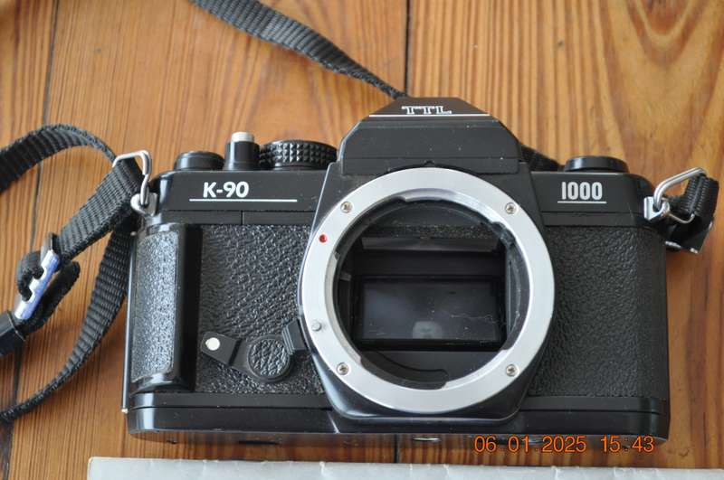 Vintage Kalimar K-90 35mm Film Camera (selling as is)