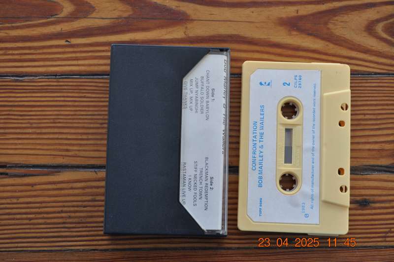 Bob Marley & The Wailers - Confrontation (Cassette)