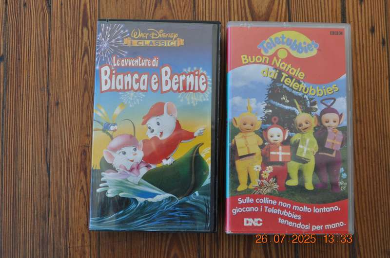 Vintage Teletubbies Biana and Bernie VHS Cassettes Italian