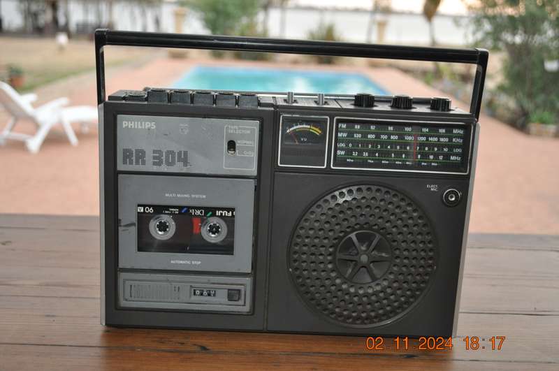 Vintage 1970s Phillips Radio Cassette Recorder (not working)