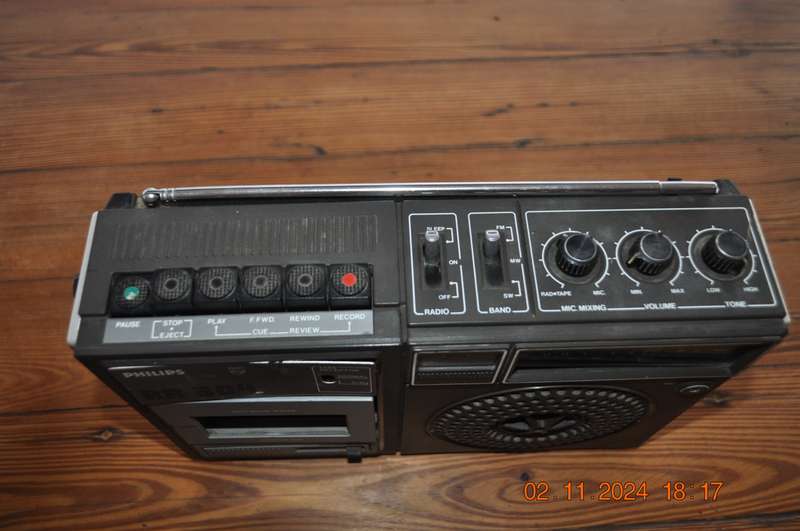 Vintage 1970s Phillips Radio Cassette Recorder (not working)