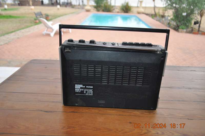 Vintage 1970s Phillips Radio Cassette Recorder (not working)