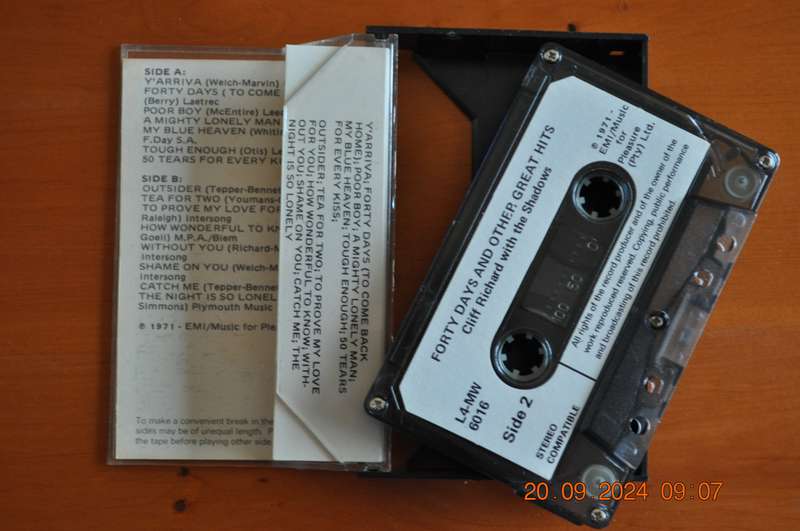 Cliff Richard With The Shadows - Forty Days And Other Great Hits (Cassette)