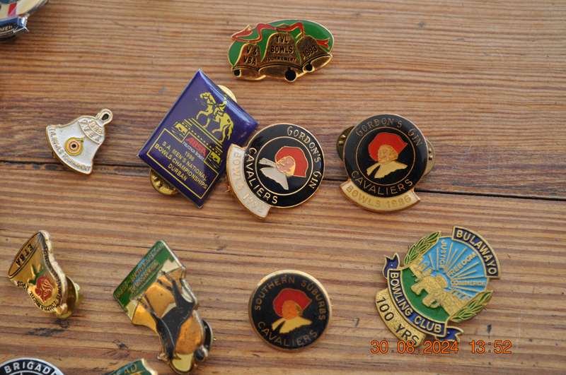 Bowling Club Badges (25)
