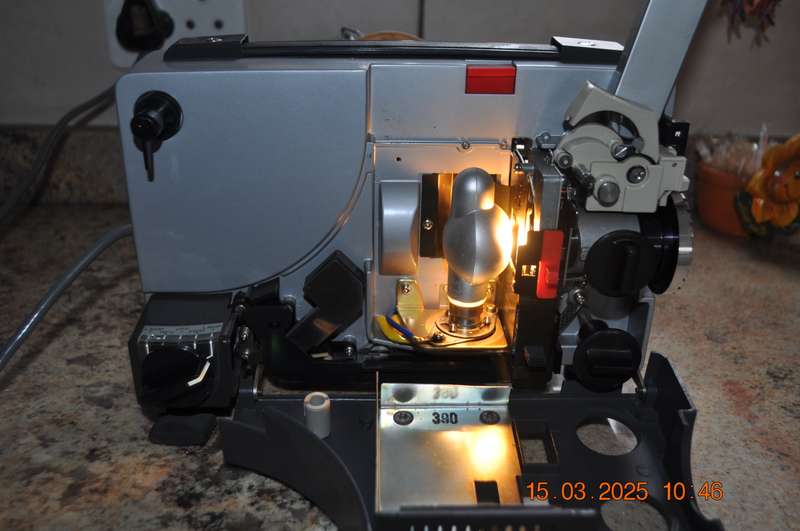 Vintage Sankyo 8mm Super 8mm Movie Projector (parts or repair)