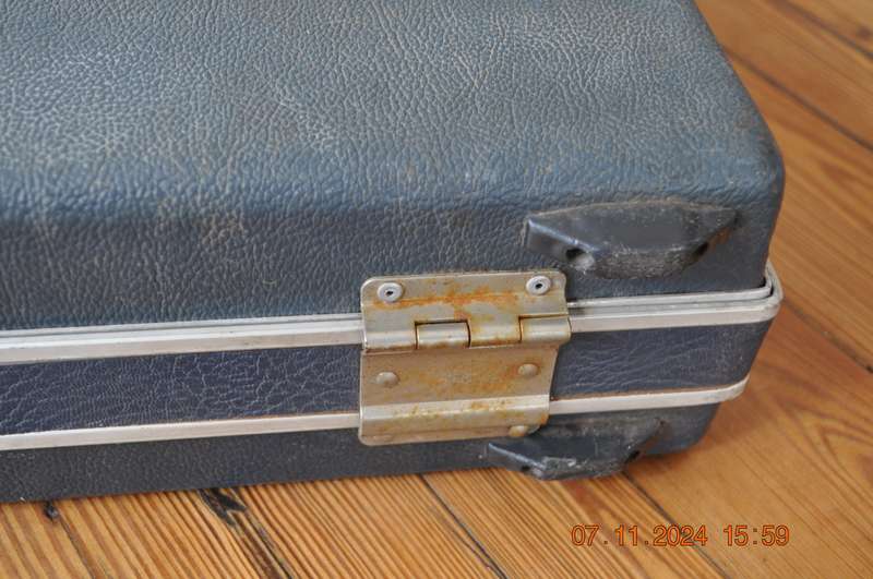 Vintage Revelation Hardshell Briefcase