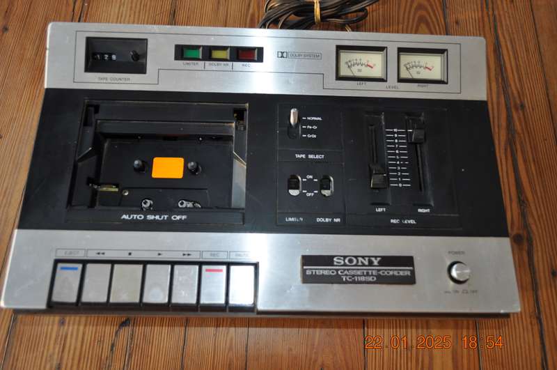 Vintage Sony Stereo Cassette Deck (no sound)