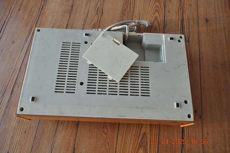 Vintage Siera Stereo Cassette Deck (parts or repair)