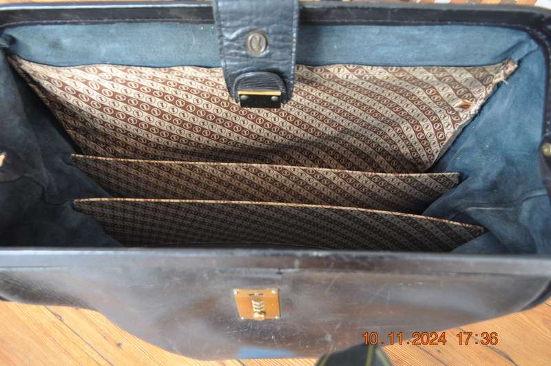 Vintage OCS Varese Leather Briefcase Bag