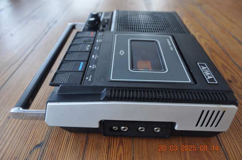 Vintage Aiwa Cassette Player Recorder (as is)