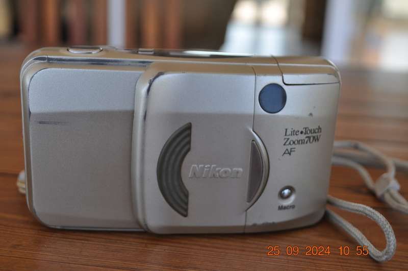 Nikon Lite Touch Zoom 70W AF 35mm Film Camera