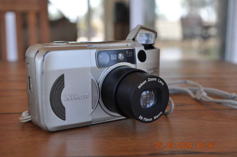 Nikon Lite Touch Zoom 70W AF 35mm Film Camera