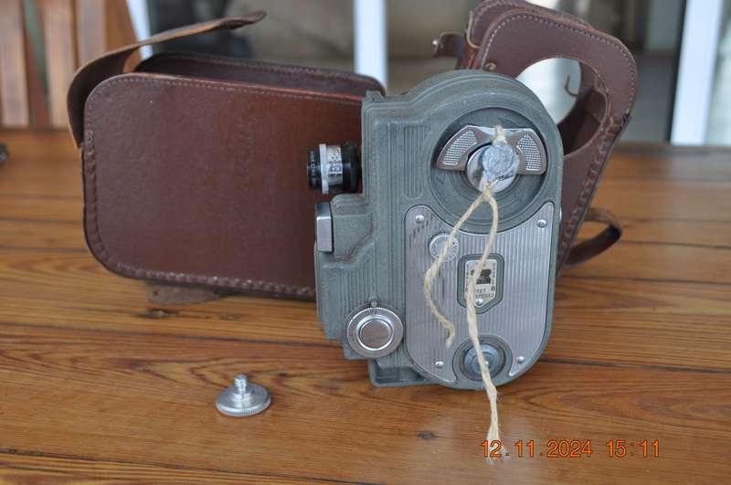 Vintage Cinemaster II Model G-8 8mm Movie Camera