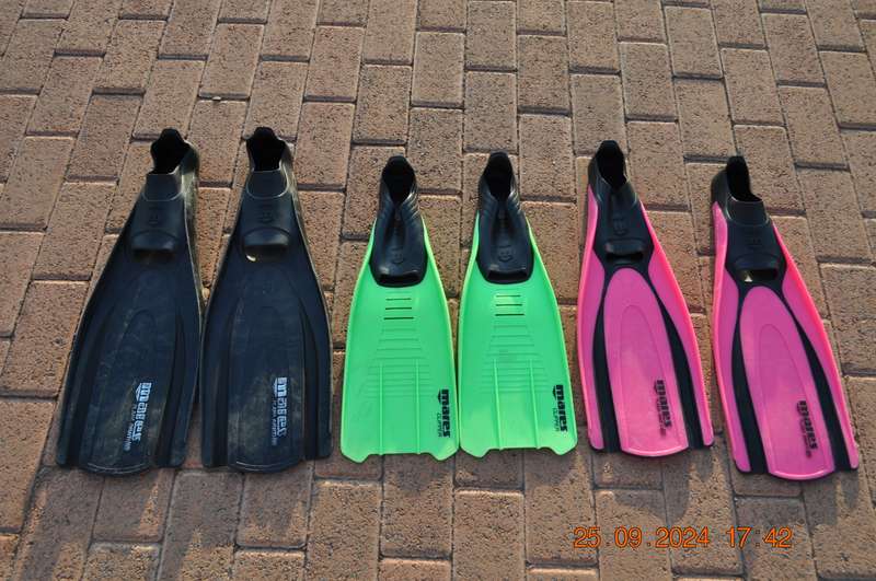 Mares Scuba Fins 3 Pairs
