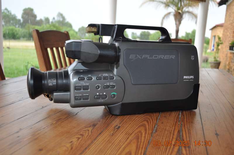 Vintage Phillips Vhs Video Camera (as is or parts)