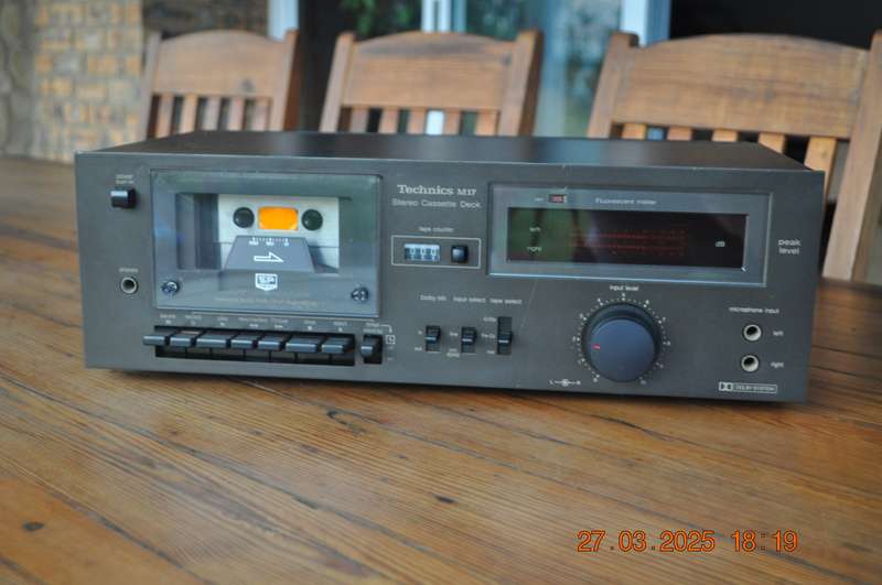 Vintage Technics Cassette Deck RS-M17