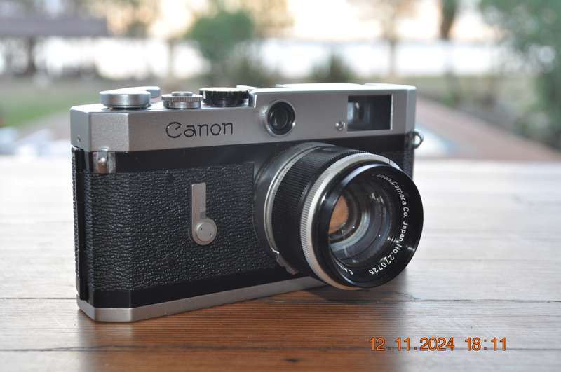 Canon P Rangefinder 35mm Film Camera 50mm 1.8 L39 Lens and Light Meter