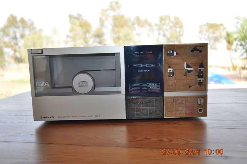 Vintage Sanyo DAD 8 CD Players