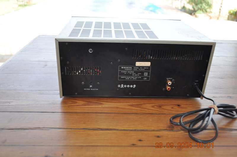 Vintage Sanyo DAD 8 CD Players