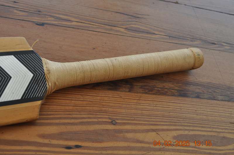 GM Cricket Bat Singed By South Africa