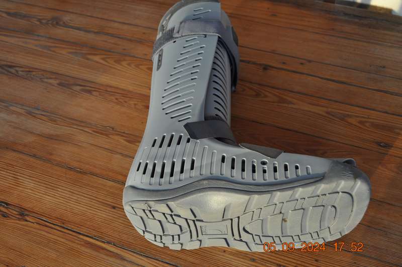 Ossur MoonBoot Size Large