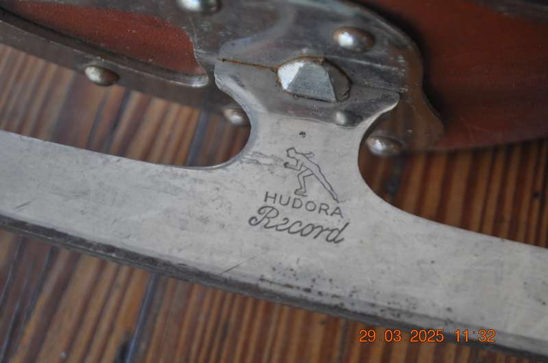 Vintage Hudora Record Ice Skates