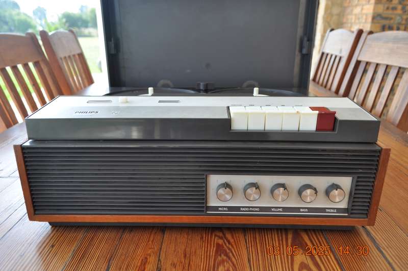 Vintage Phillips Reel to Reel Tape Recorder Player (as is)