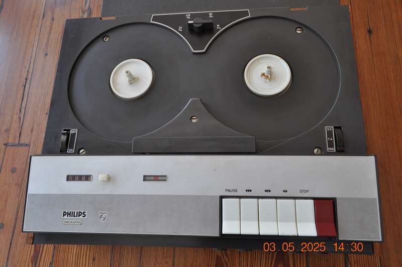 Vintage Phillips Reel to Reel Tape Recorder Player (as is)