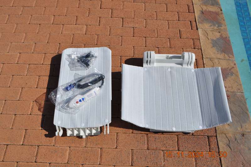 AquaTec Bath Lift Chair (like new)