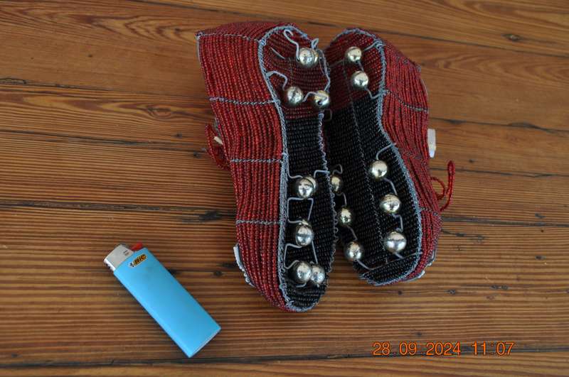 Wire Beaded Soccer Boots (red)