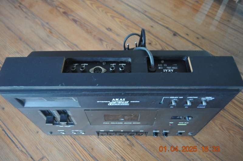 Vintage Akai Stereo Cassette Deck