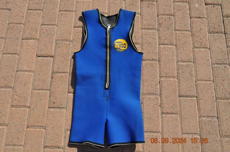 Zero Shorty Wetsuit Size Small