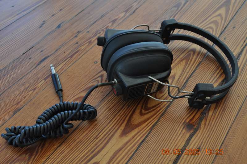 Vintage Alpha-Arena Headphones