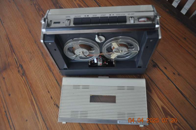 Vintage Grundig Reel to Reel Portable Tape Player (as is)