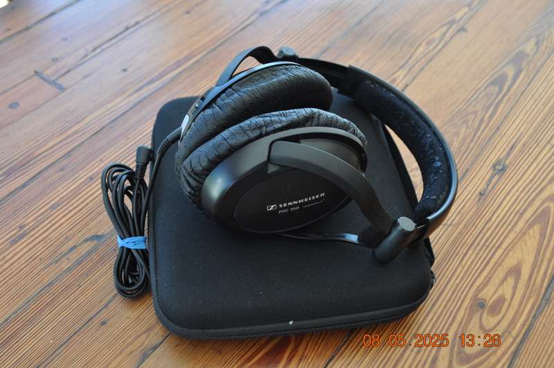 Sennheiser PXC 350 Headphones In Carry Case