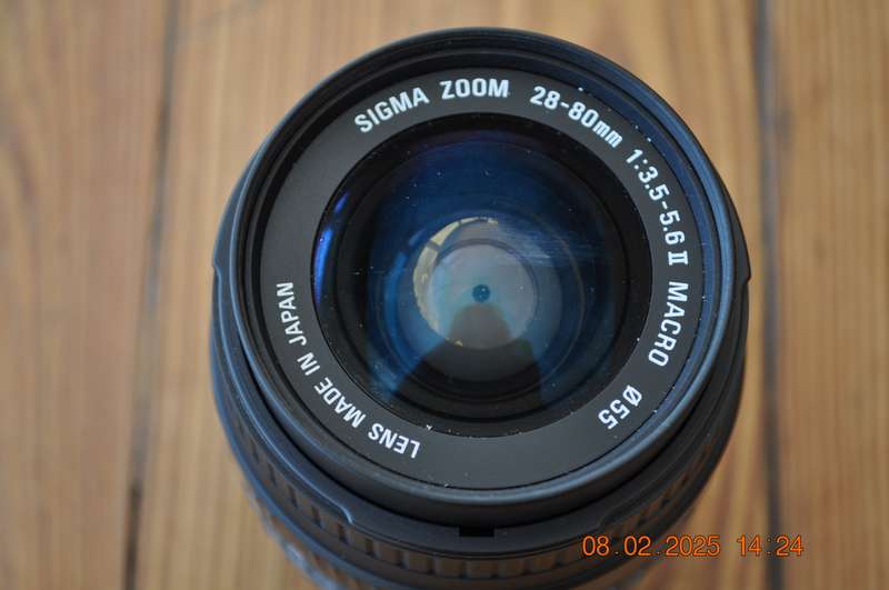 Sigma Camera Zoom Lens 28-80mm (canon mount)