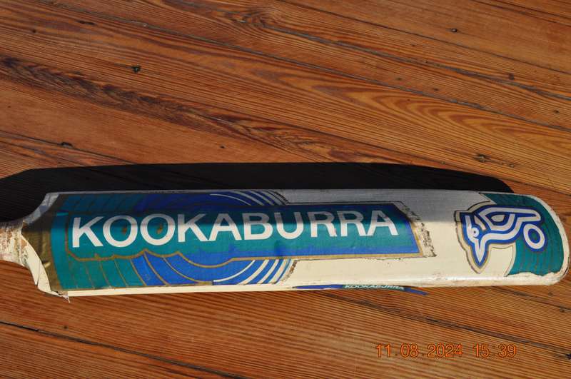 Vintage Kookaburra Goldcrown Super Cover Cricket Bat