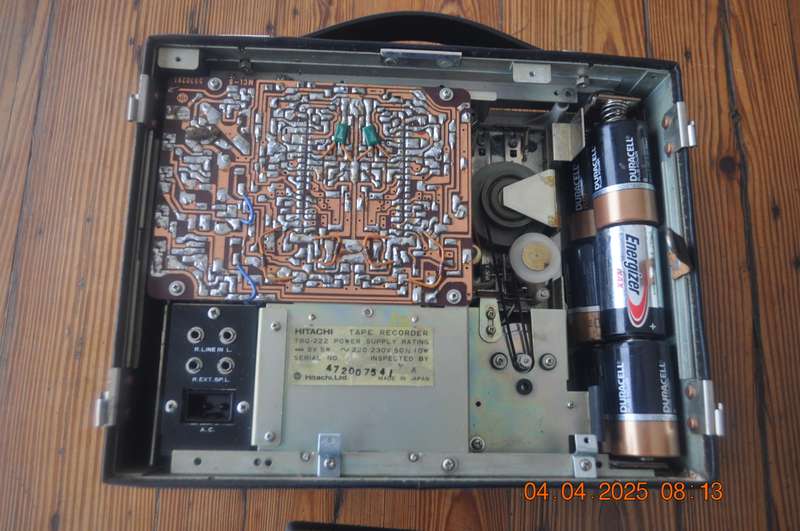 Vintage Hitachi Level Matic Boom Box from 1960s