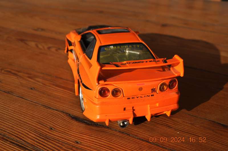 X-Tuner Kentoys Nissan Skyline GT-R Model Car Scale 1:24
