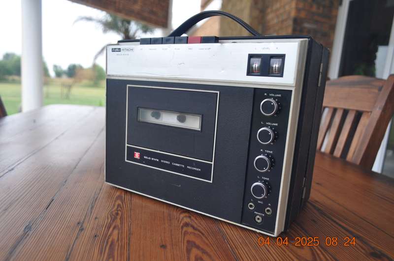 Vintage Hitachi Level Matic Boom Box from 1960s
