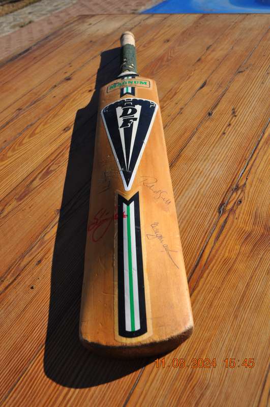Vintage Duncan Fearnley Magnum Colt Cricket Bat