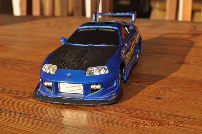 Toyota Supra Model Car Scale 1:24