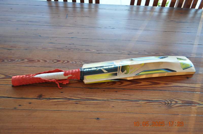 Maxed Size 5 Cricket Bat