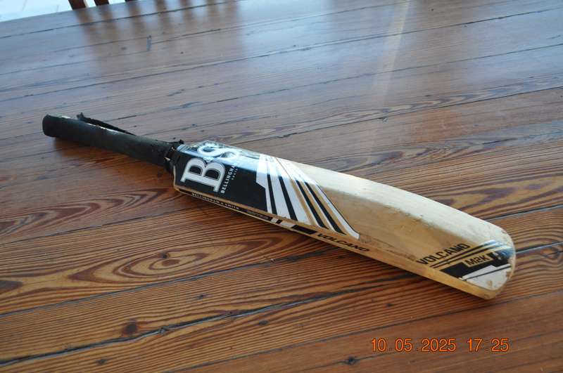 Kids B&S Size 1 Cricket Bat (ages 4 to 5)