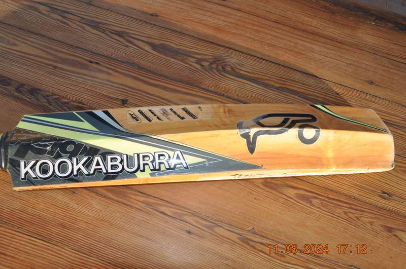 Kookaburra Blade 350 SH Cricket Bat