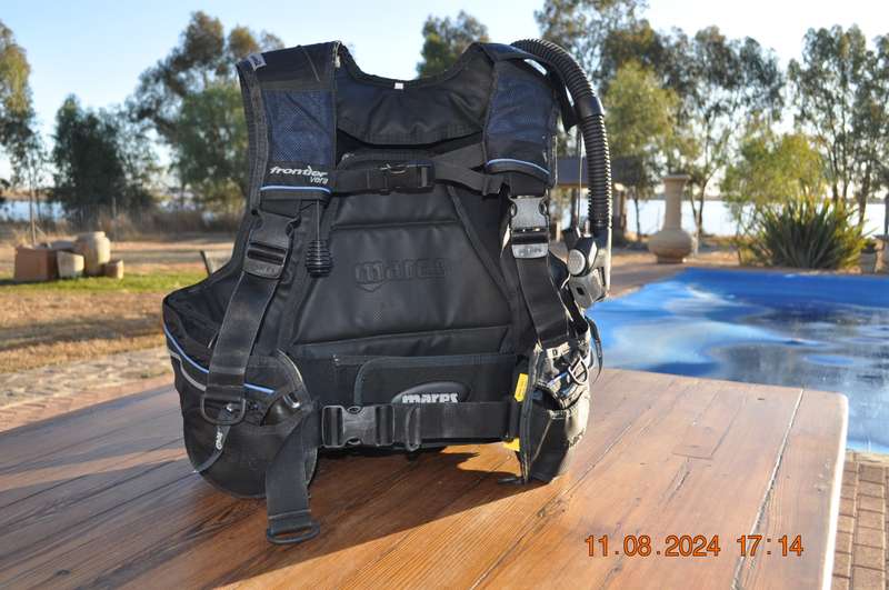 Mares Frontier Vera Scuba BCD Size Large