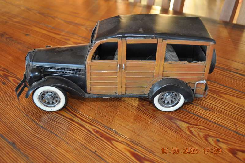 Metal Tin Car Collection