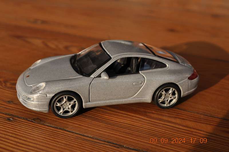 Welly Posh Model Car